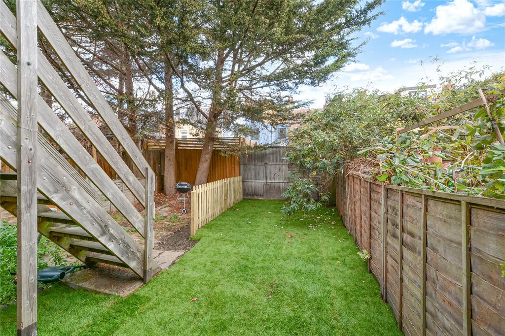 Property photo 3 of 12 Picture No. 12