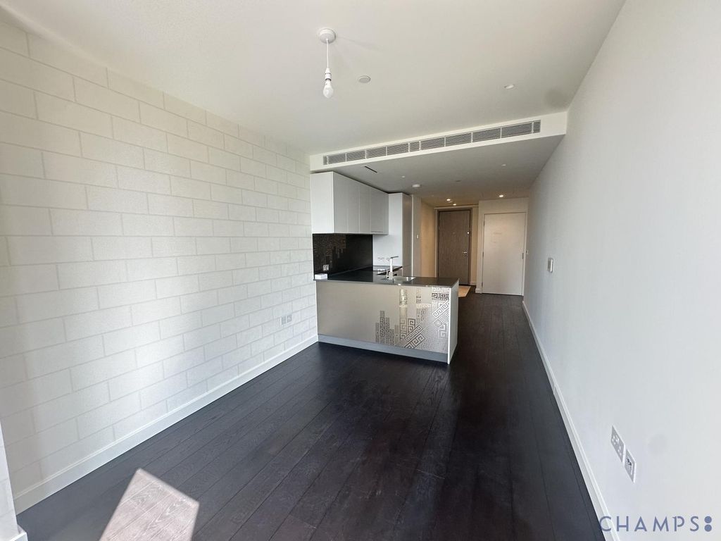 Property photo 3 of 9 Gallery