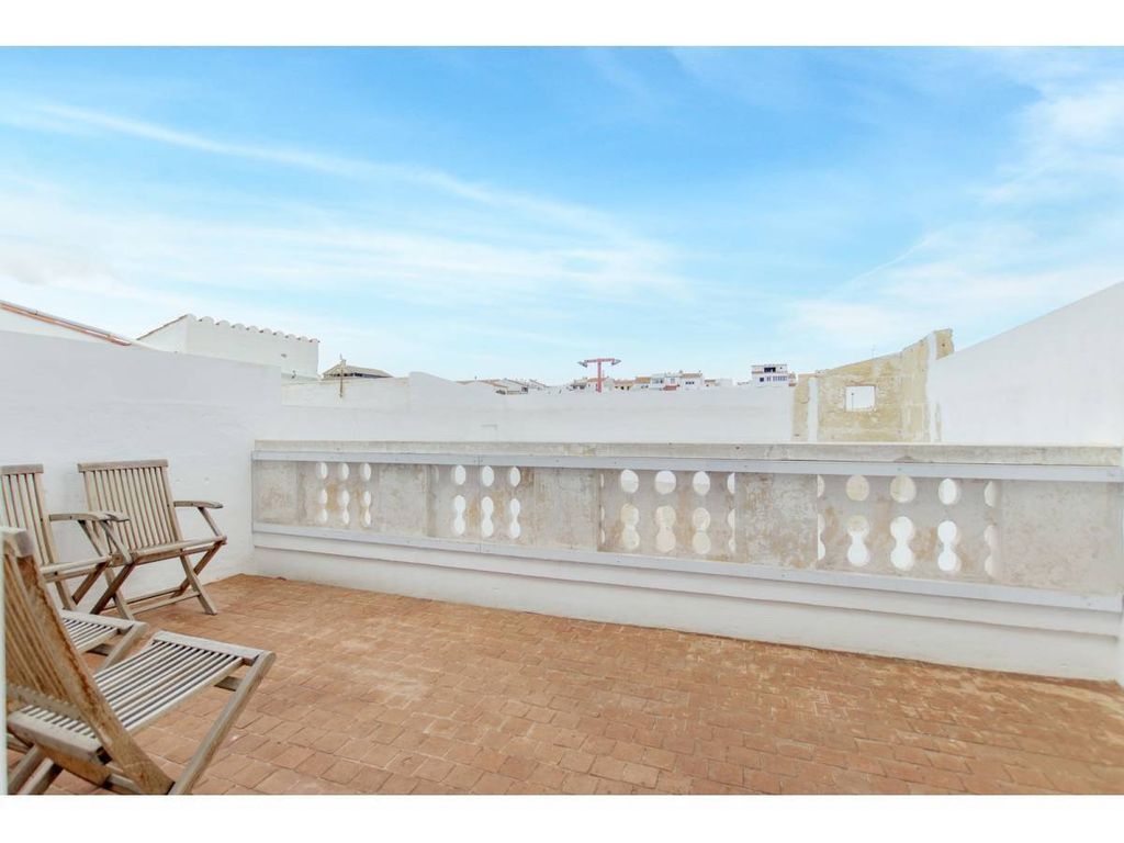 Property photo 1 of 30