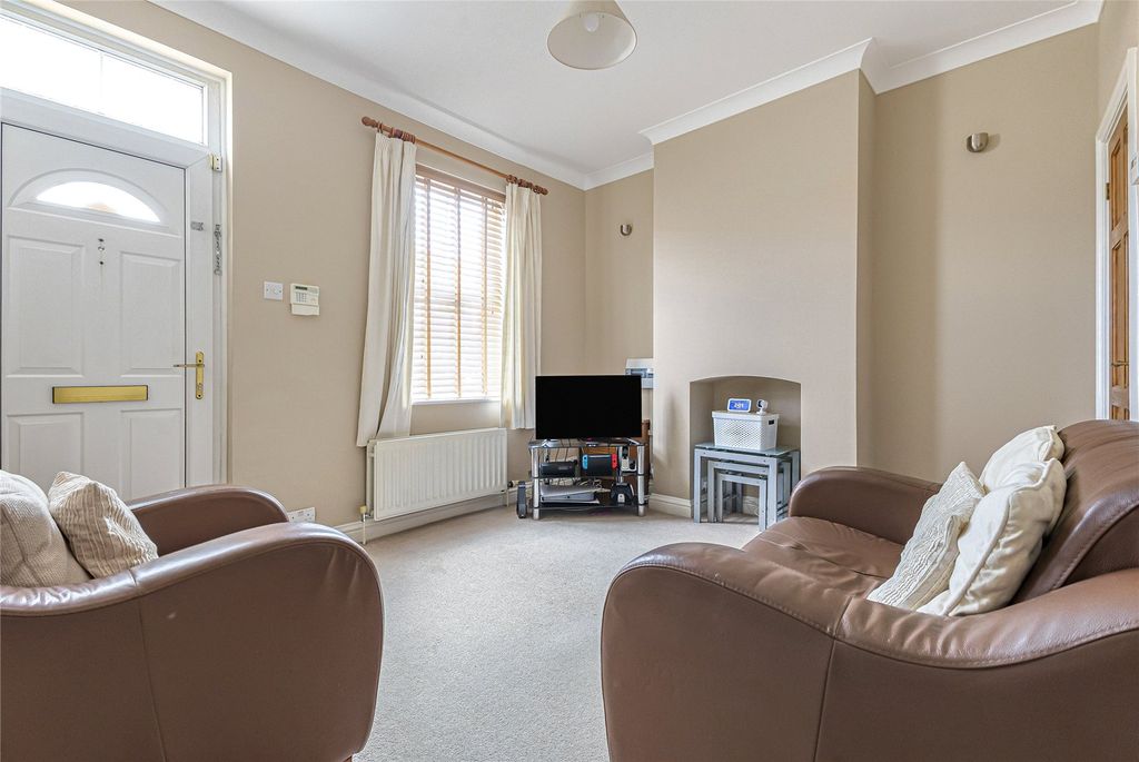 Property photo 2 of 12 Picture No. 09