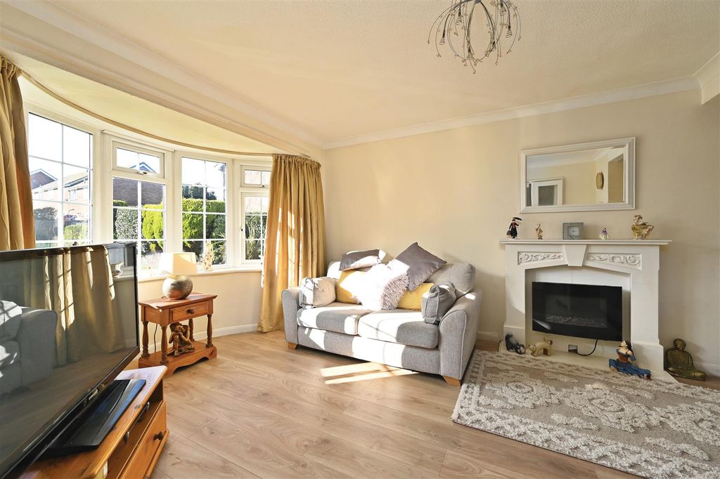 Property photo 3 of 21 126-College-Road-Tn401Tw (14).Jpg