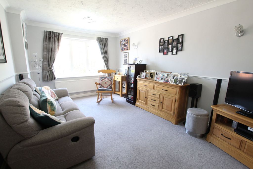 Property photo 3 of 22