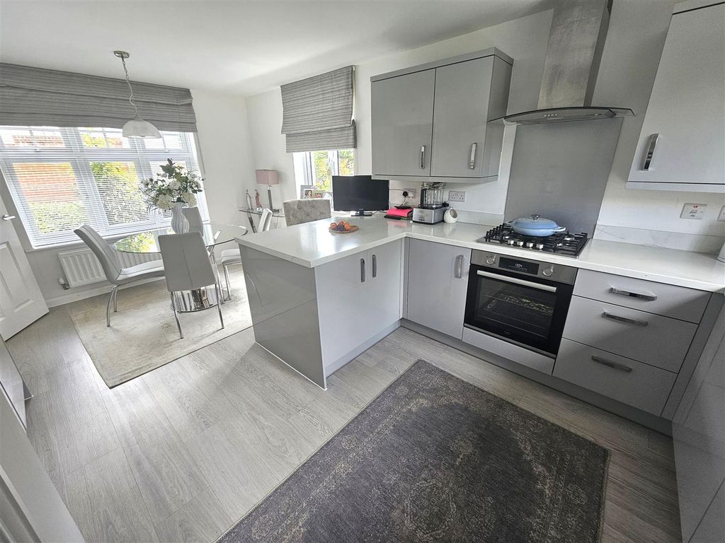 Property photo 2 of 21 Kitchen-Diner (2).Jpg