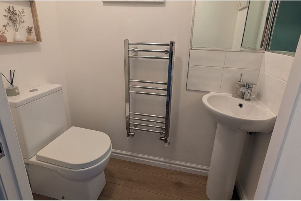 Additional image 16 of 4 bed detached house for saleLinnet Close, Littlehampton BN17