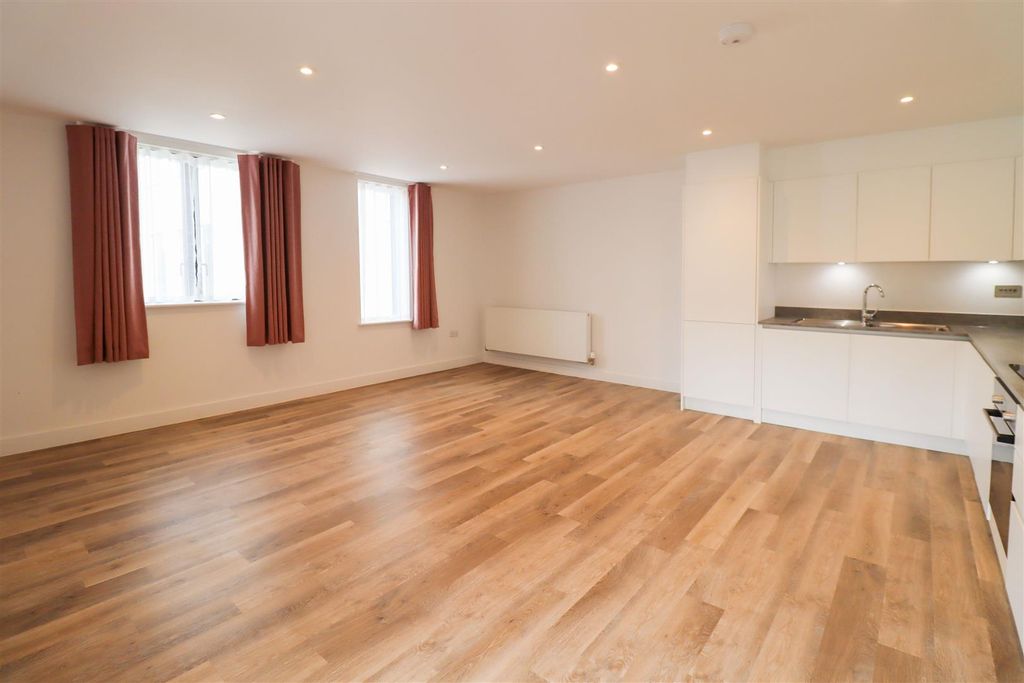 Property photo 3 of 11 Lounge 1.Jpg