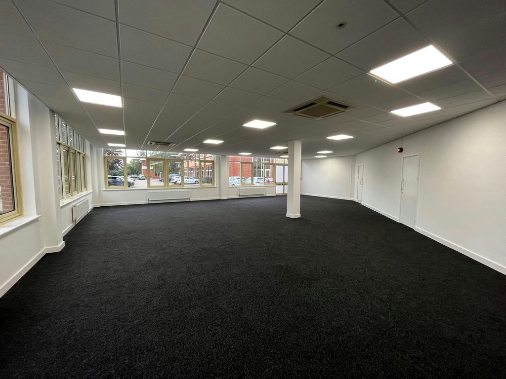 Property photo 2 of 6 Office Space 1.Jpg