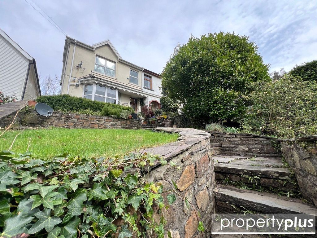 Property photo 1 of 22 Picture No. 08