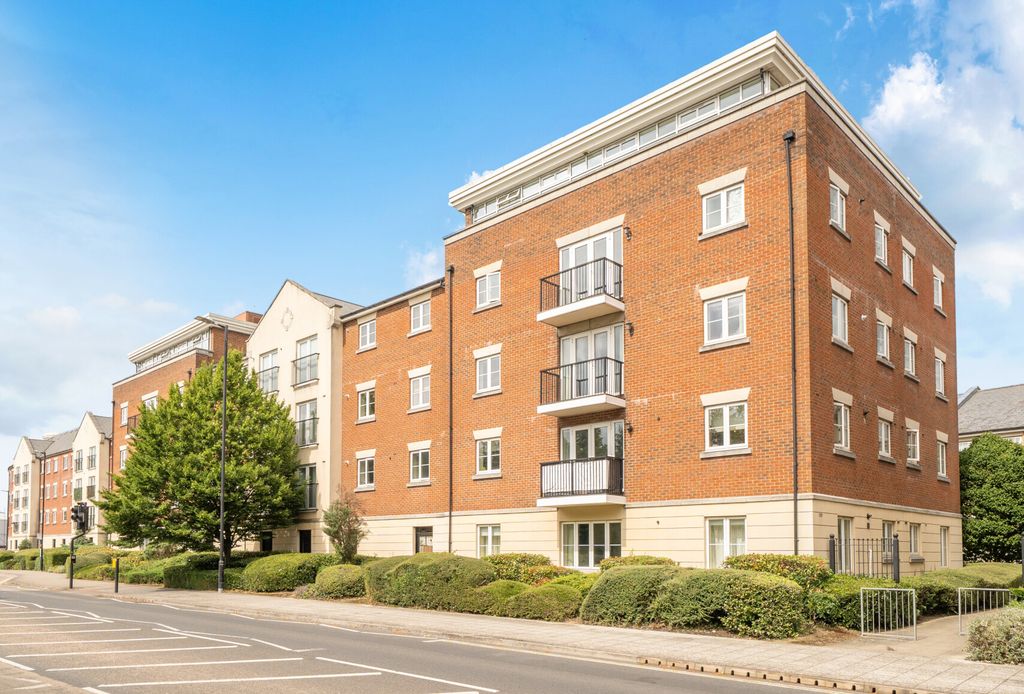 Property photo 1 of 13 1483956-12-6A4280...
