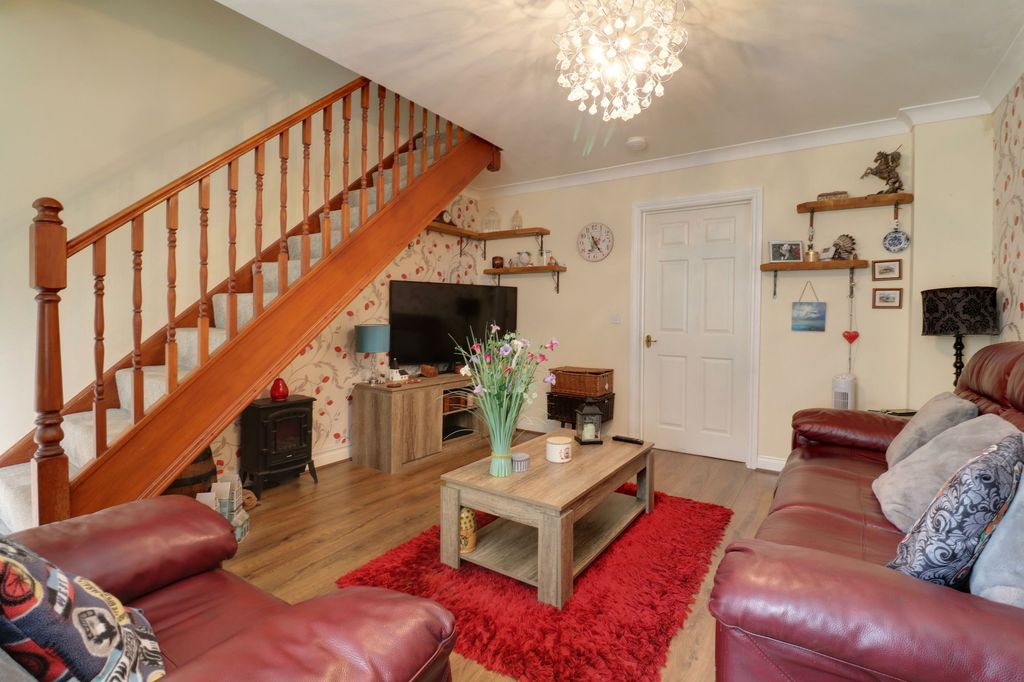 Property photo 2 of 13