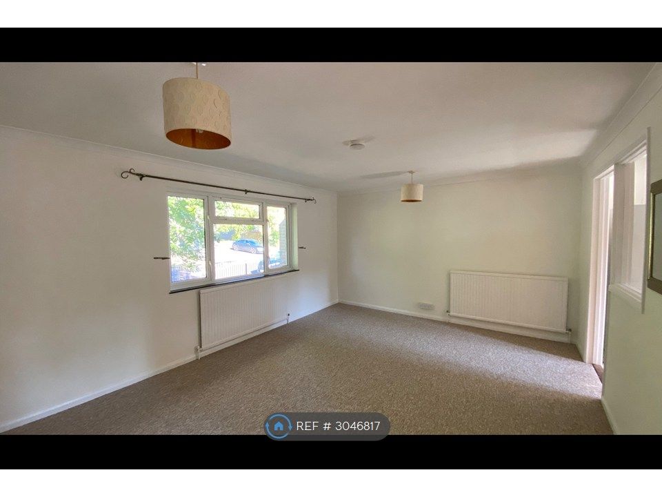 Property photo 1 of 15 Lounge Towards Front
