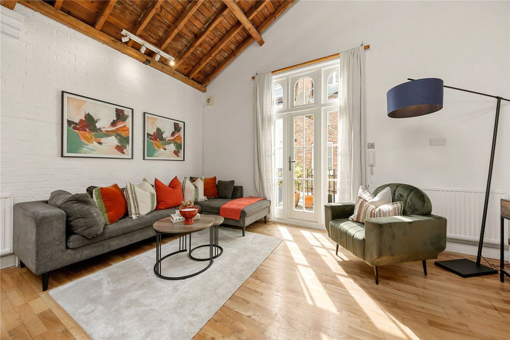 Property photo 3 of 31 Picture No. 18