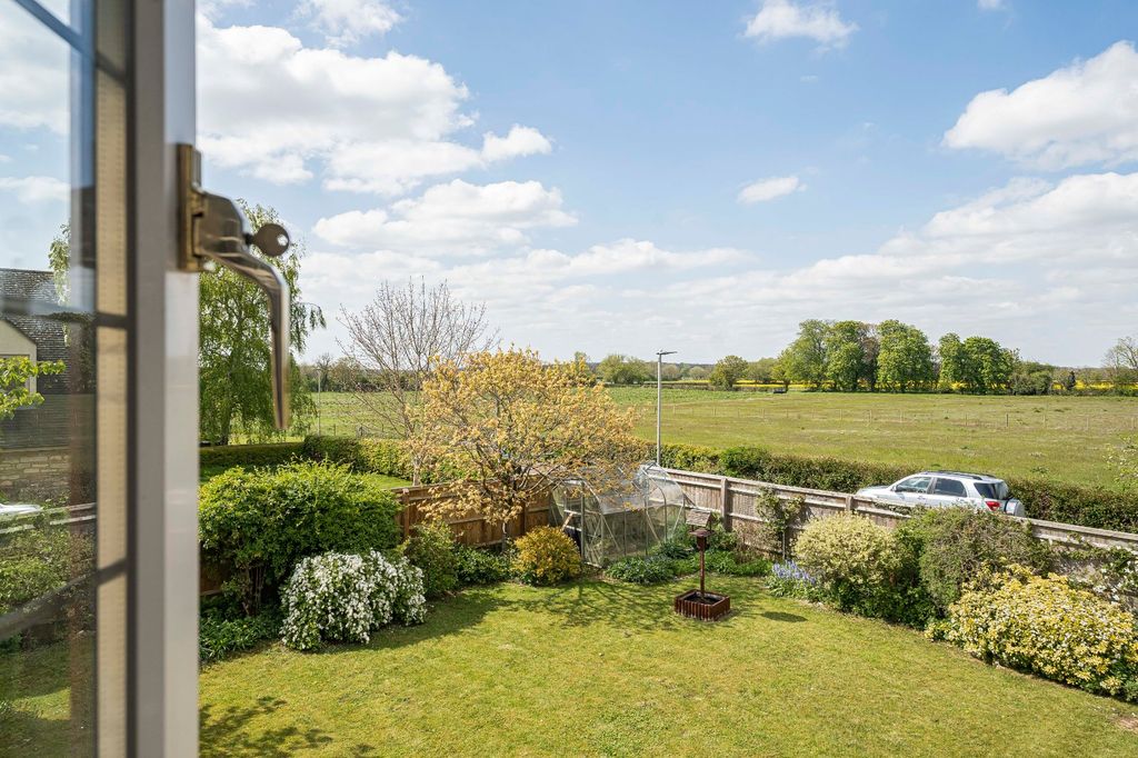 Property photo 2 of 17 Picture No. 43