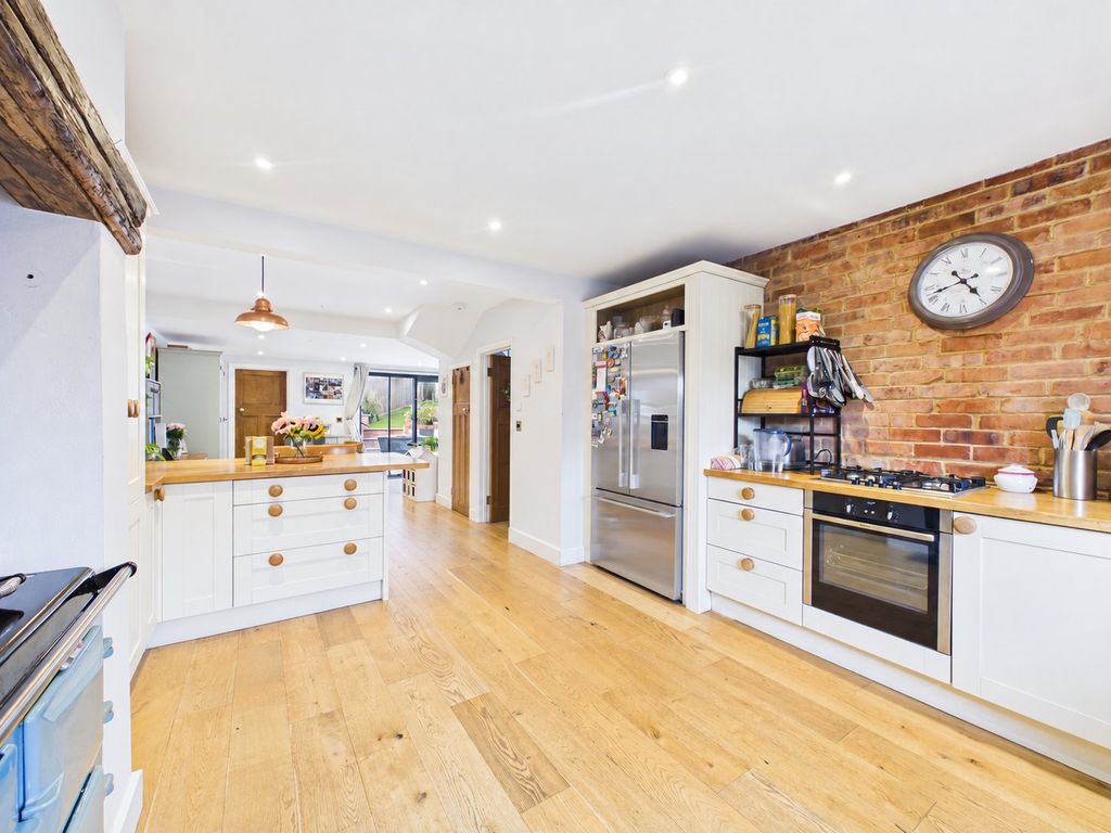 Property photo 2 of 19 Kitchen Dining