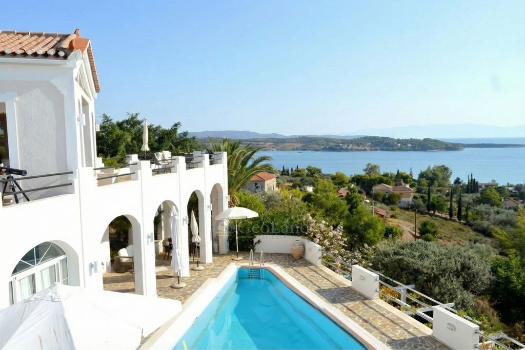 Property photo 2 of 22