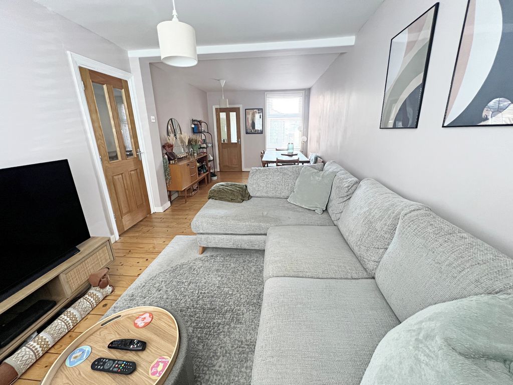 Property photo 2 of 19 Lounge Through To Dining Room