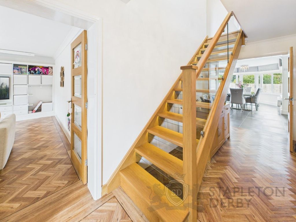 Property photo 3 of 46 Cam04720G0-Pr0124-Still003.Jpg