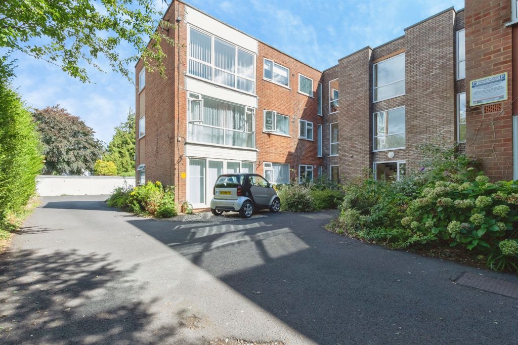 Property photo 1 of 15