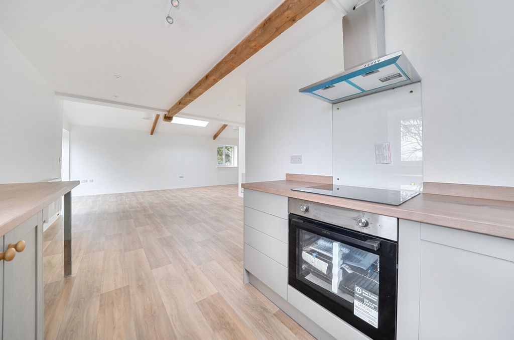 Property photo 3 of 16 Cullompton Seddons