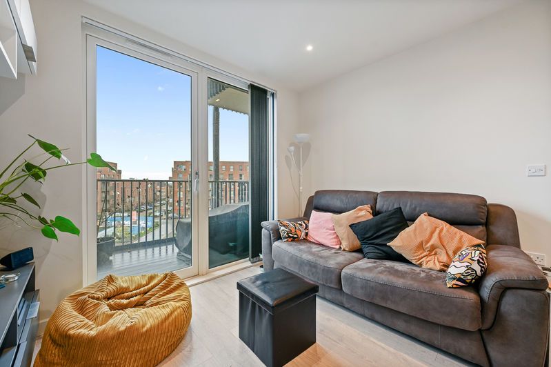 Property photo 3 of 10 Photo 8