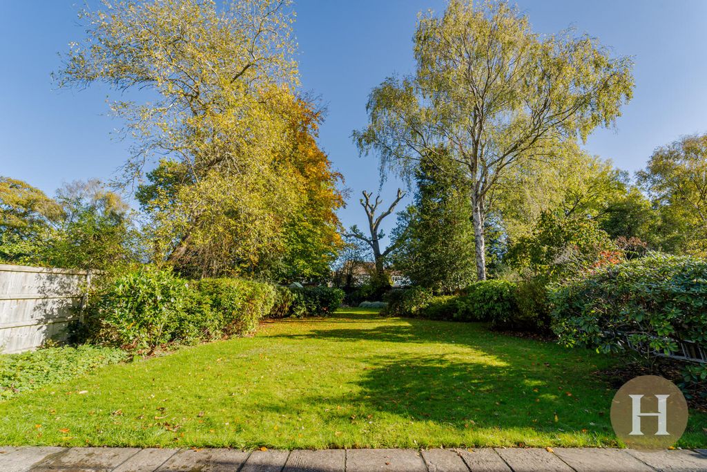 Property photo 2 of 56 Garden