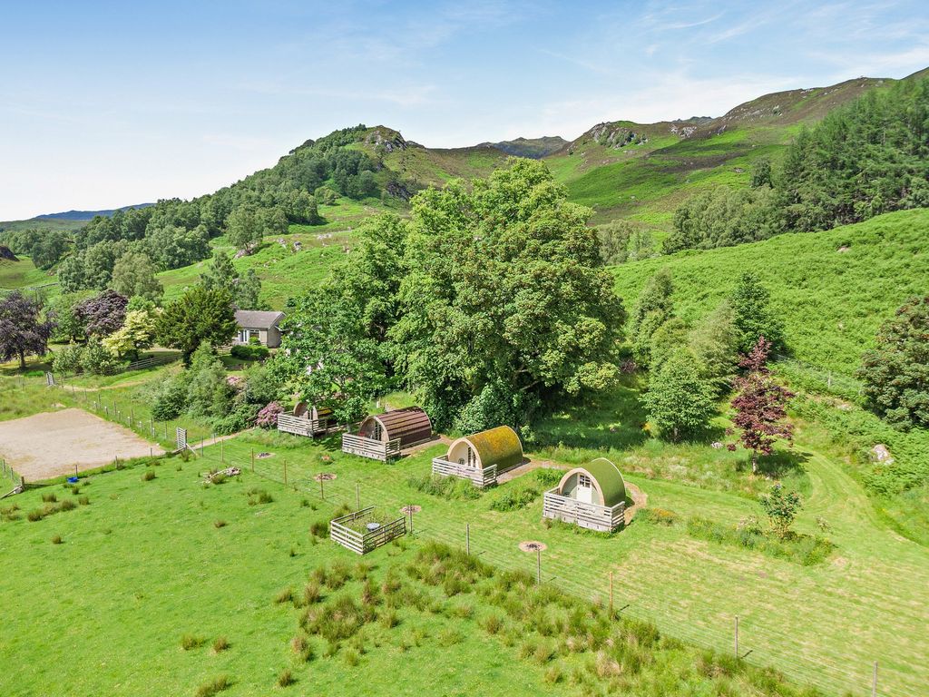 Property photo 3 of 17 Craskie