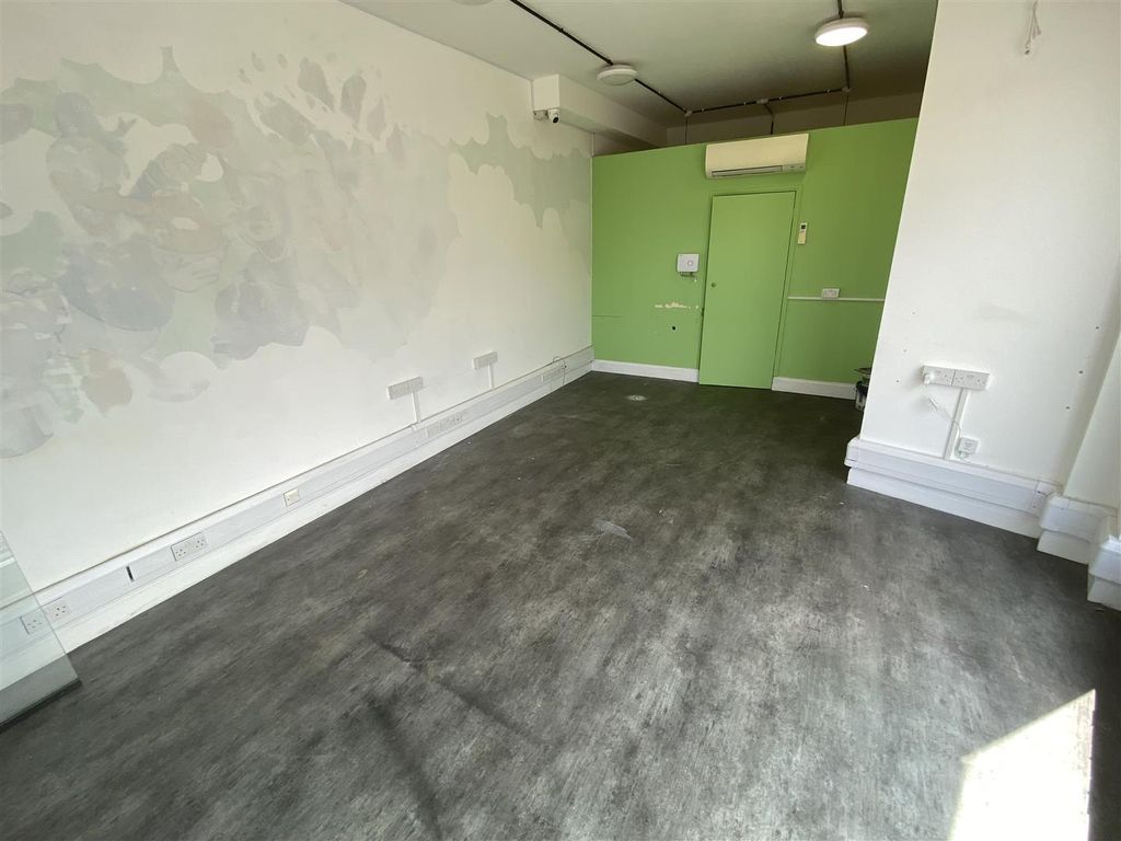Property photo 3 of 8 Img_5147.Jpg