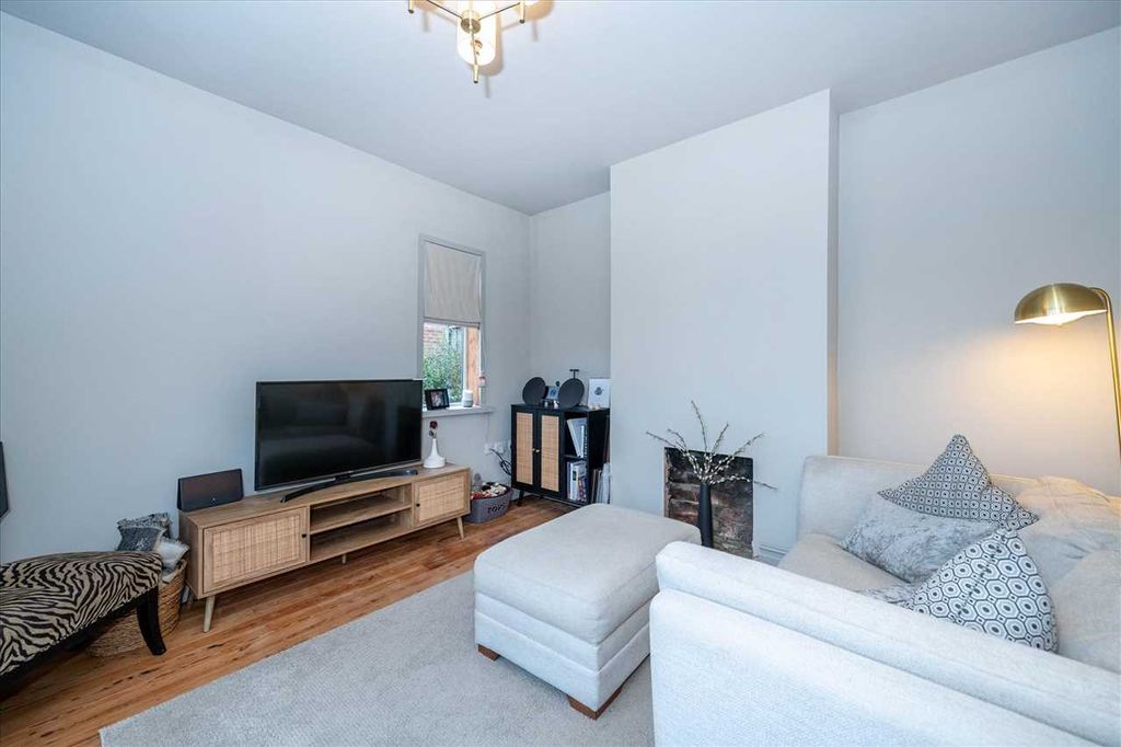 Property photo 3 of 11 Further Aspect: