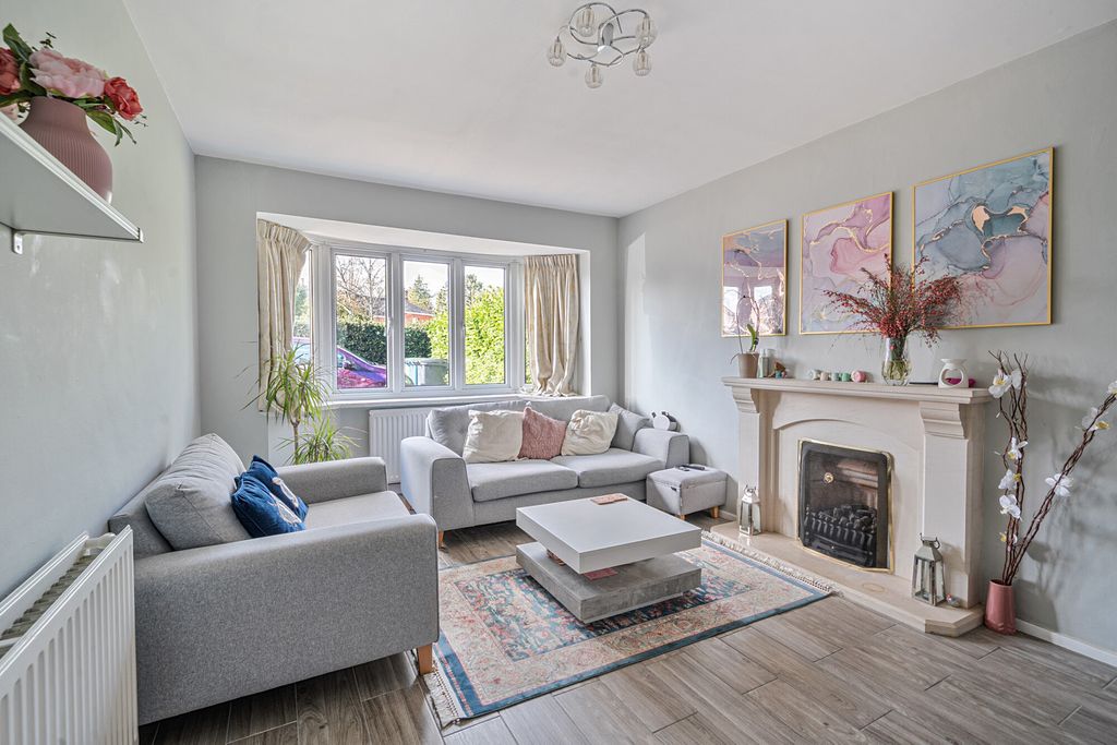 Property photo 2 of 21 1417375-37-699Db1...