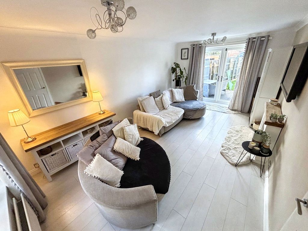 Property photo 3 of 24