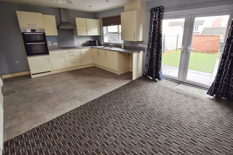 Property photo 3 of 11 Photo 3