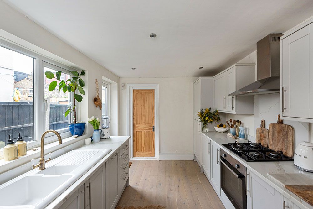 Property photo 3 of 29