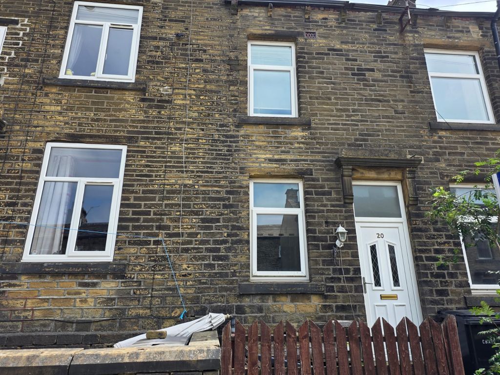 Property photo 1 of 12 20 Alma Street, Queensbury, Bd13 2Hb