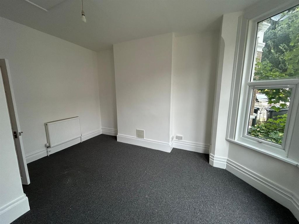 Property photo 3 of 10 Fourth Image