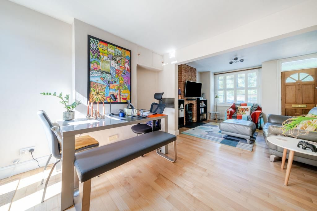 Property photo 1 of 17 Internal View