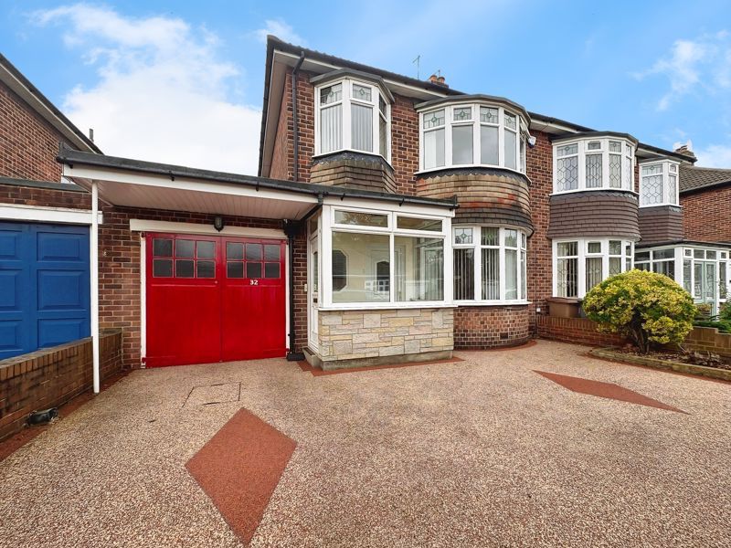 Property photo 1 of 14 Photo 8