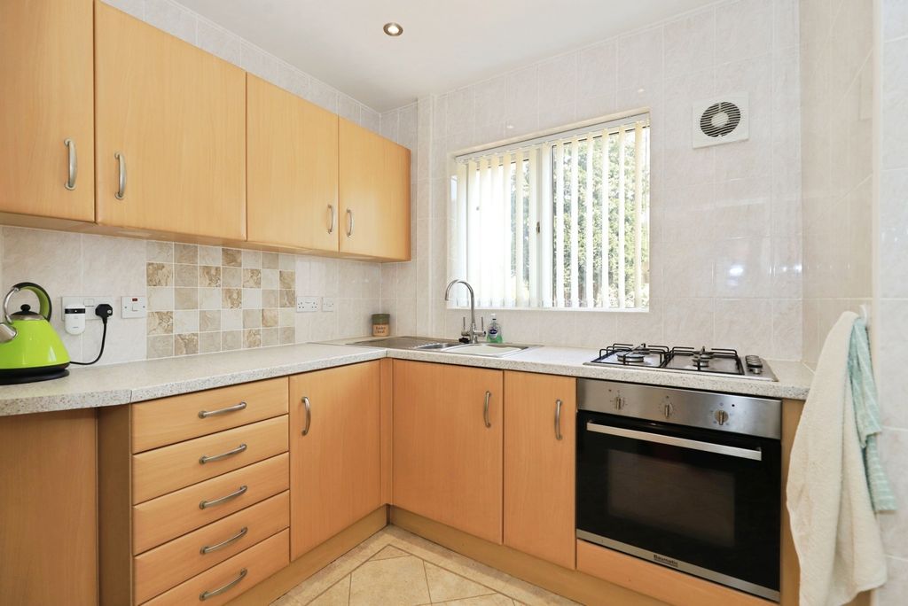 Property photo 3 of 20 Pbox-Img.Jpg