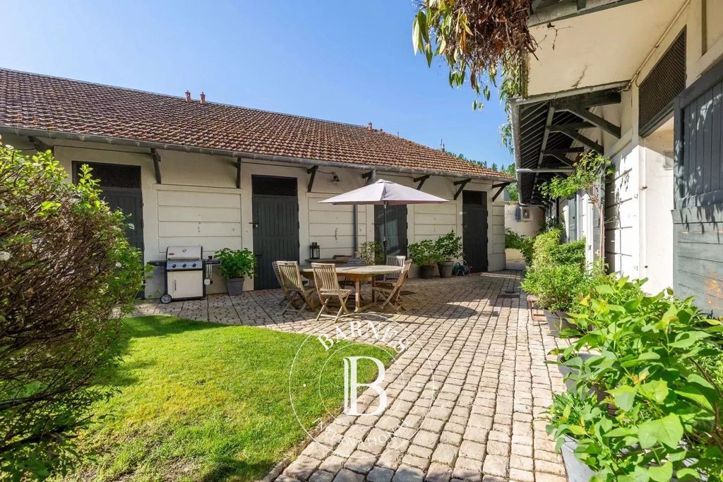 Property photo 3 of 21