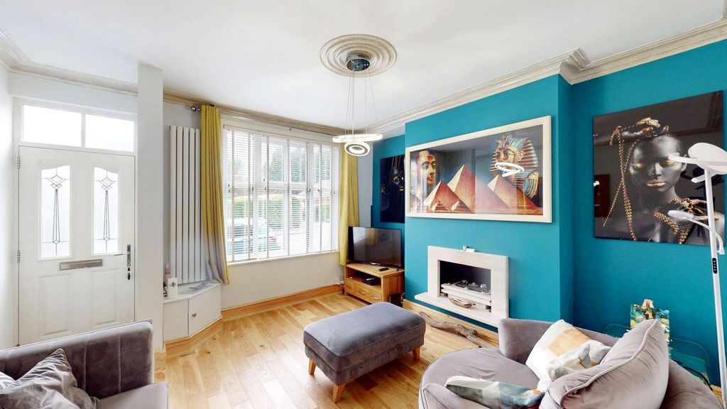 Property photo 3 of 14