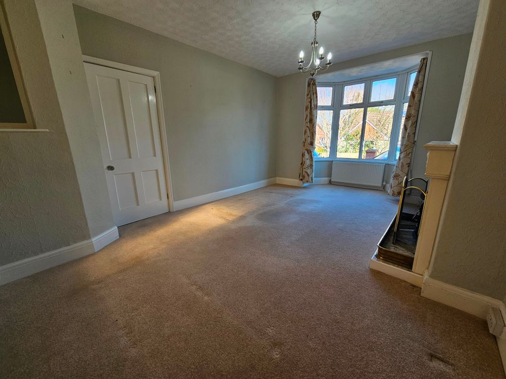 Property photo 3 of 40