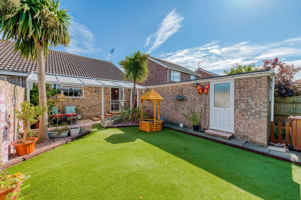 Property photo 2 of 19