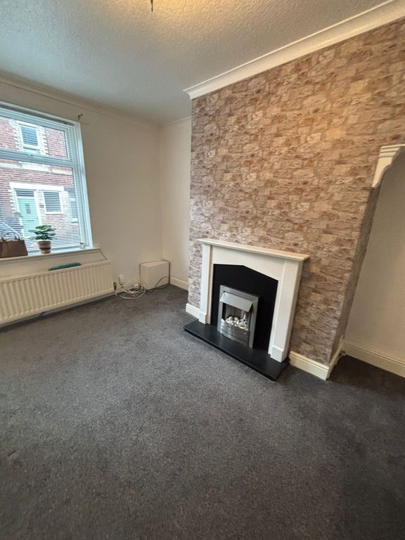 Property photo 2 of 10 19Ad4F7F-46E1-4F34-B814-d87c74F149c0