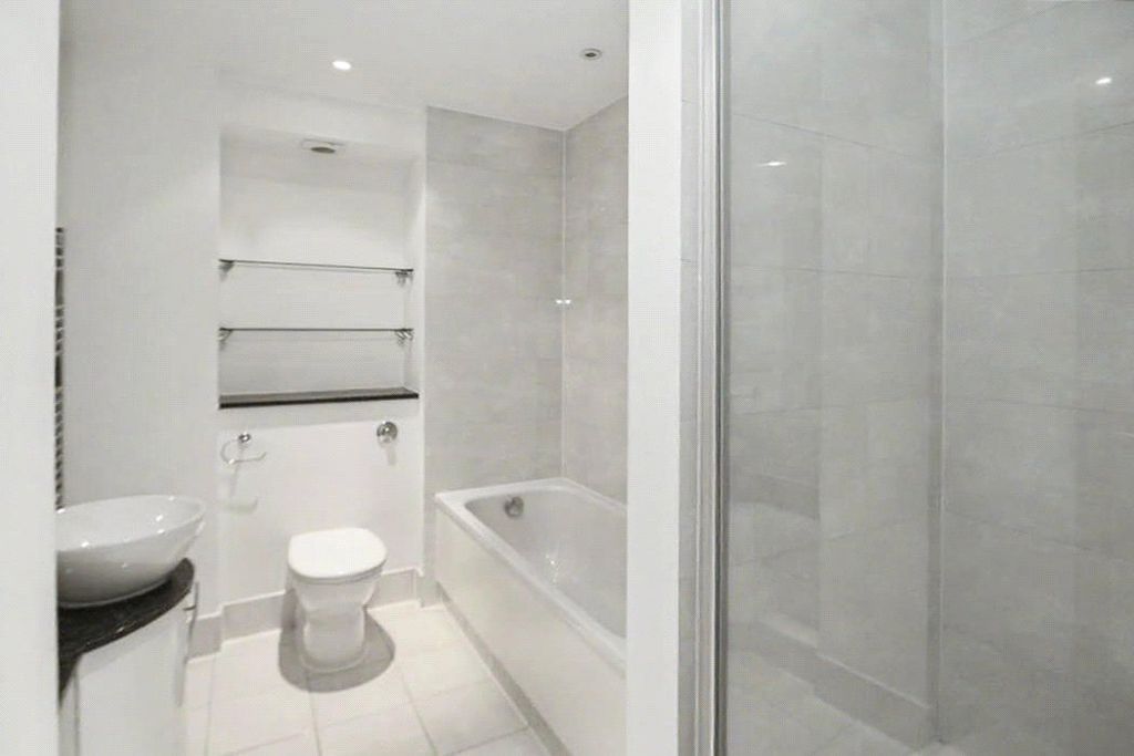 Property photo 3 of 5 Picture No. 14