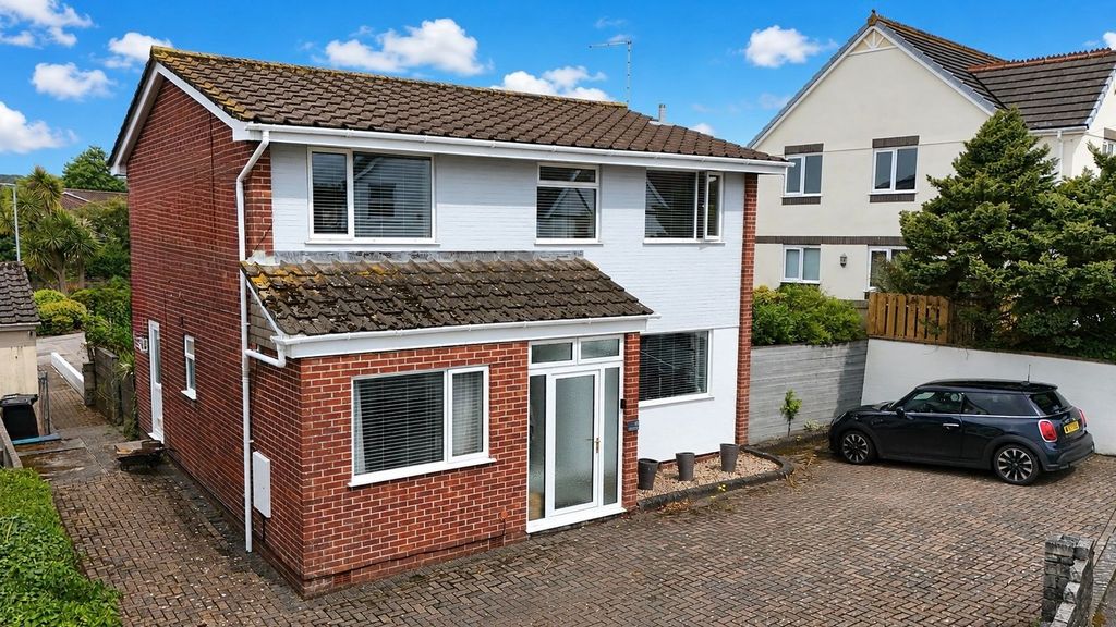 Property photo 1 of 24