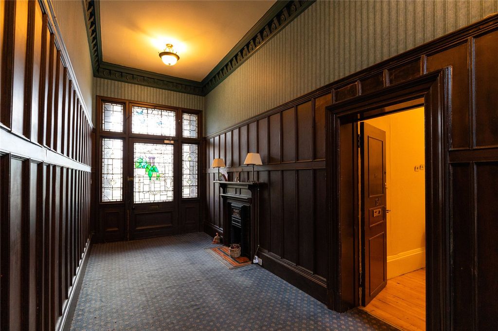 Additional image 18 of 4 bed flat for saleCleveden Road, Glasgow G12