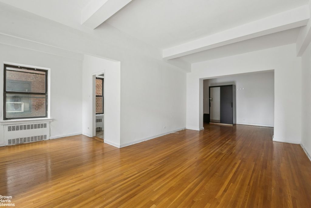 Property photo 3 of 9 <Alttext/>