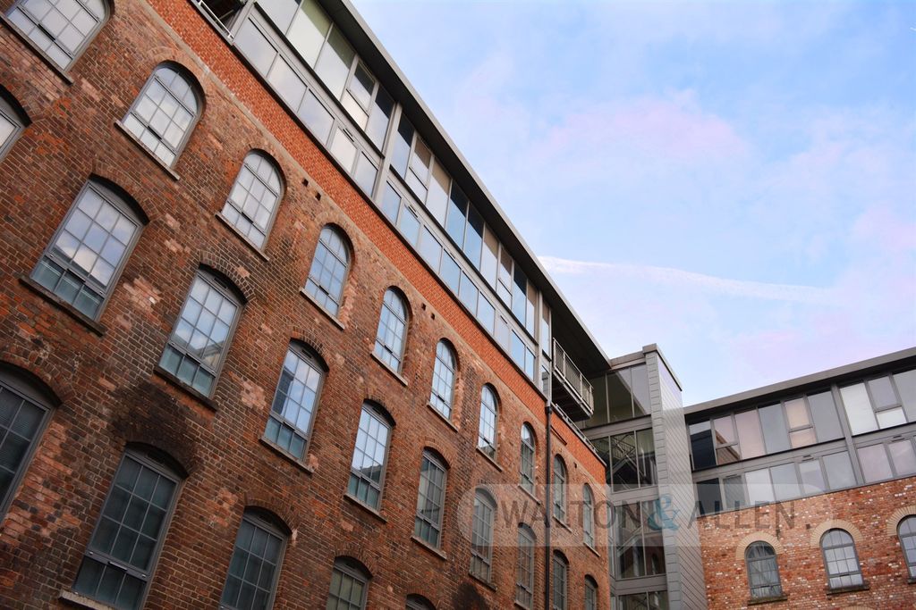 Property photo 1 of 5 (Main)