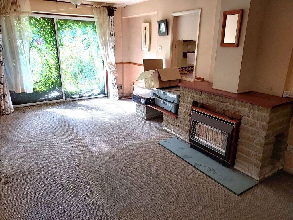 Property photo 3 of 8