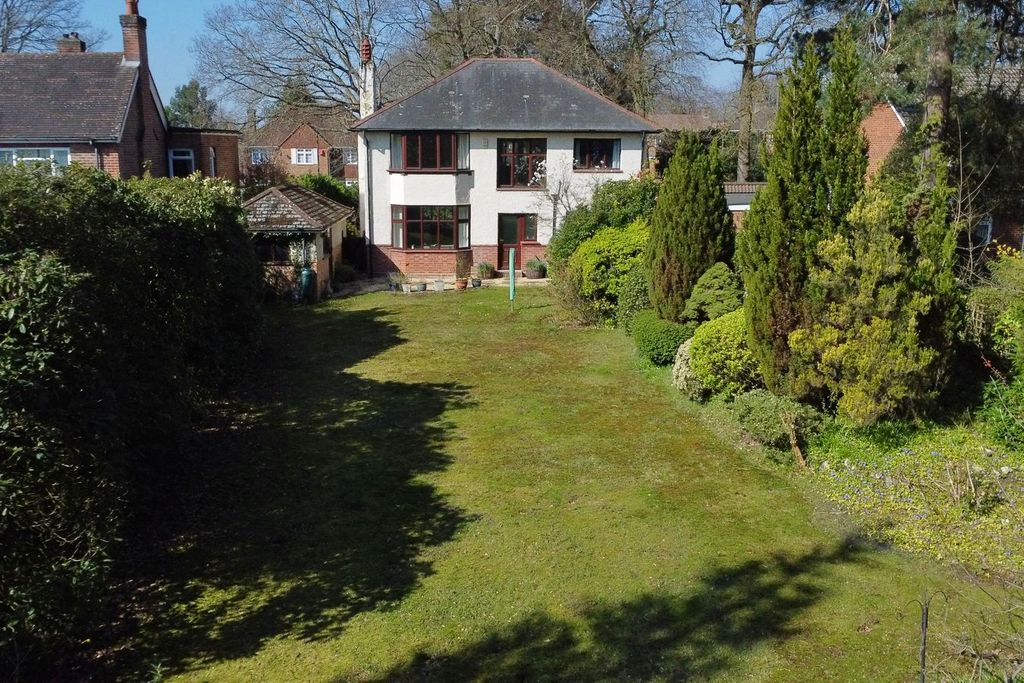 Property photo 2 of 22