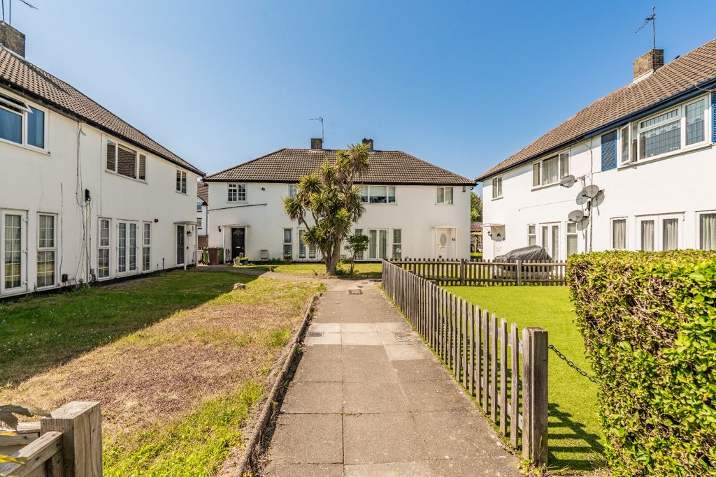 Property photo 1 of 15 5105541