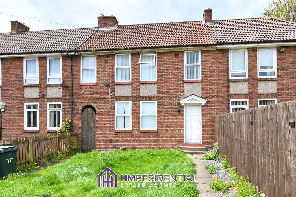 Property photo 1 of 8 3 Bedroom Mid Terrace For Rent On Kingsway, Fenham, Newcastle Upon Tyne, Ne4 9Uj. Available 12/05/2026 Â£1100.00 Pcm